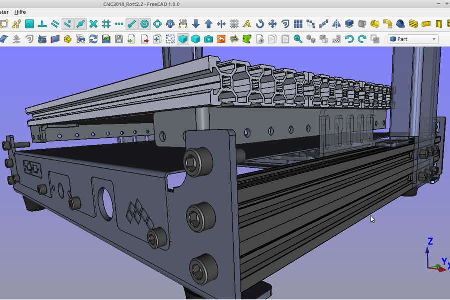 FreeCAD Konstruktion einer CNC-Fräse mit Aluminiumprofilen und Seitenwangen in FreeCAD 1.0